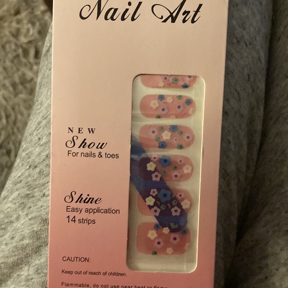 Womens nail art stickers pink flowers brand new never opened - Picture 3 of 4